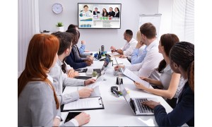 ClearOne предлагает передовые AV-решения для средних конференц-залов